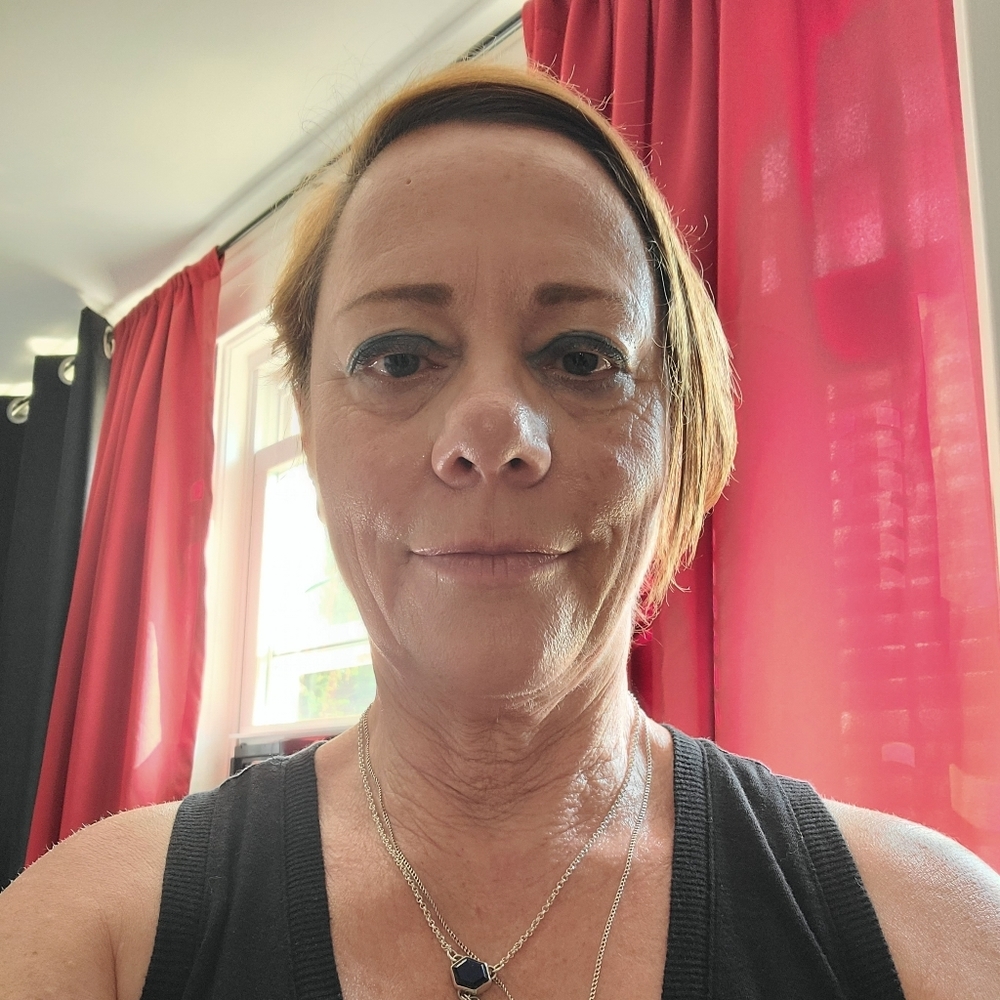 Meet your Posher, Erika
